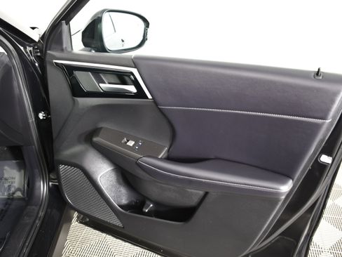 Used 2023 Mitsubishi Outlander SE AWD/4WD image 39