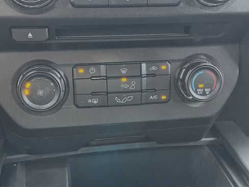 Used 2018 Ford F150 XL w/ Equipment Group 101A Mid RWD image 12
