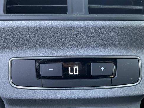 Certified 2023 Audi Q5 2.0T Premium w/ Convenience Package image 13