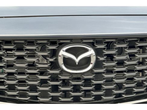 Used 2025 MAZDA CX-50 AWD 2.5 S w/ Premium Package image 11