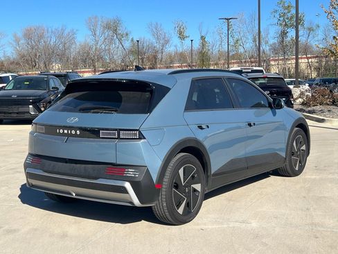 New 2025 Hyundai Ioniq 5 SEL image 11