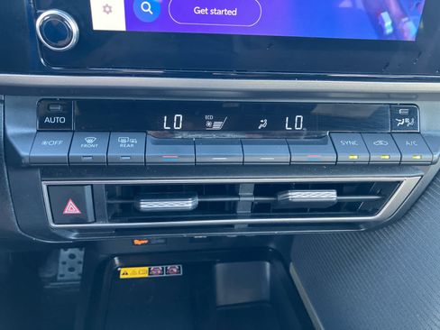 Certified 2025 Toyota Camry SE AWD/4WD image 27