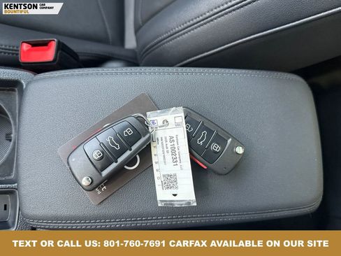 Used 2025 Audi Q3 2.0T Premium image 35