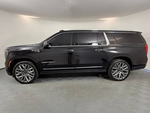 Used 2025 GMC Yukon XL Denali Ultimate AWD/4WD image 2