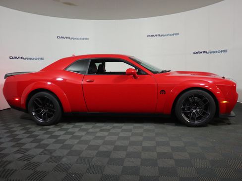 Used 2019 Dodge Challenger R/T Scat Pack image 4
