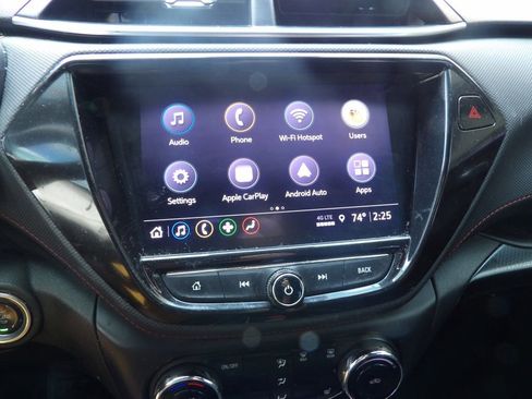 Used 2023 Chevrolet TrailBlazer RS w/ Sun and Liftgate Package image 17