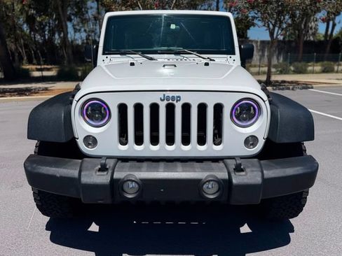 Used 2016 Jeep Wrangler Unlimited Sport w/ Connectivity Group AWD/4WD image 5