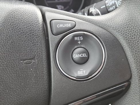 Used 2016 Honda HR-V EX image 6