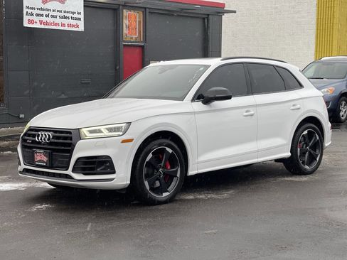 Used 2019 Audi SQ5 Prestige w/ Prestige Package image 3