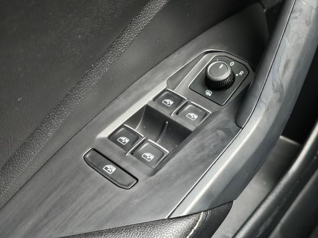 Used 2022 Volkswagen Jetta S FWD image 30