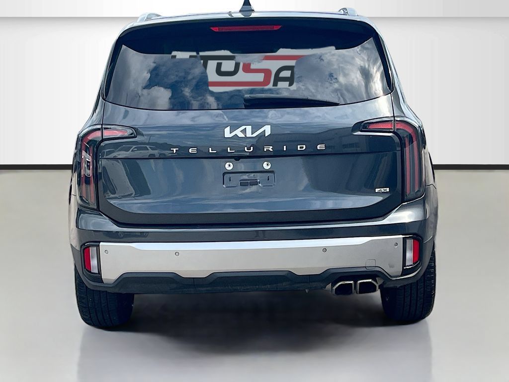 Used 2023 Kia Telluride EX w/ EX Captain's Chair Package AWD/4WD image 6