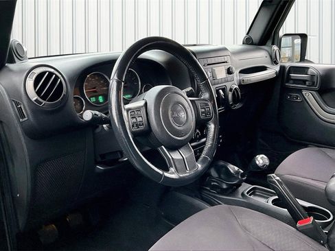 Used 2014 Jeep Wrangler Unlimited Sport w/ Power Convenience Group image 15