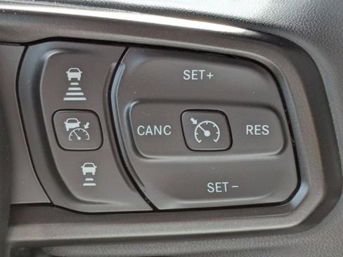 Used 2026 Jeep Wrangler Sport AWD/4WD image 24