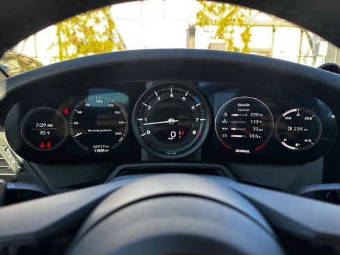 Certified 2024 Porsche 911 Carrera S RWD image 17