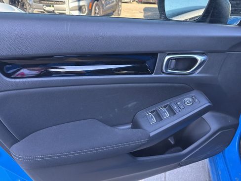 Used 2025 Honda Civic Sport image 7
