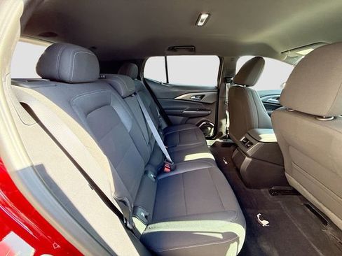 New 2026 Chevrolet Equinox EV LT image 27