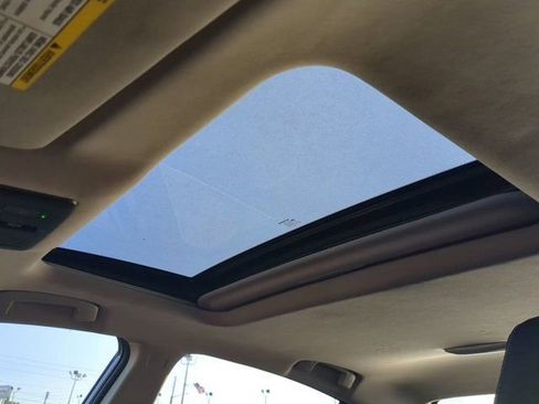 Used 2024 Nissan Altima 2.5 SR w/ SR Premium Package image 18