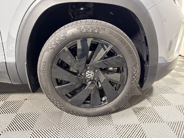 Used 2026 Volkswagen Atlas SE AWD/4WD image 11