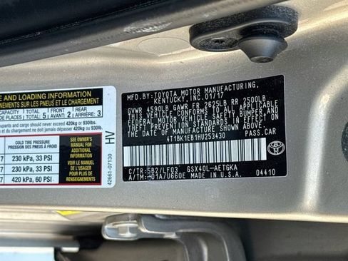 Used 2017 Toyota Avalon XLE Premium w/ Carpet Mat Package FWD image 31