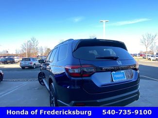 Certified 2025 Honda Pilot Sport video 3