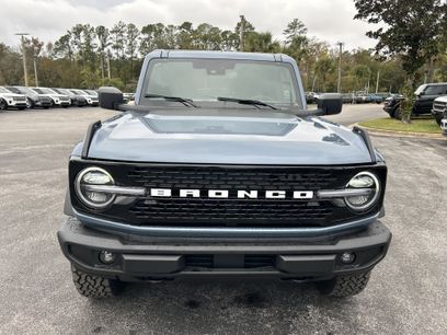 New 2025 Ford Bronco Outer Banks w/ Black Appearance Package