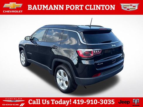 Used 2018 Jeep Compass Latitude w/ Cold Weather Group AWD/4WD image 4