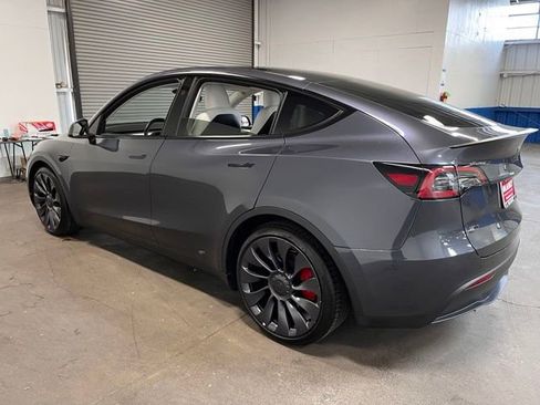 Used 2023 Tesla Model Y Performance AWD/4WD image 5