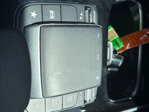 Used 2022 Mercedes-Benz GLB 250 image 20