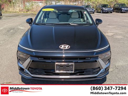 Used 2025 Hyundai Sonata SE FWD image 8