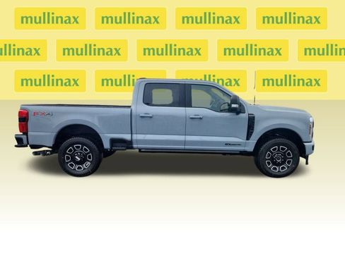 New 2026 Ford F350 Platinum w/ FX4 Off-Road Package image 2