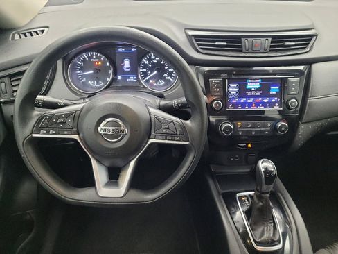 Used 2020 Nissan Rogue S image 22