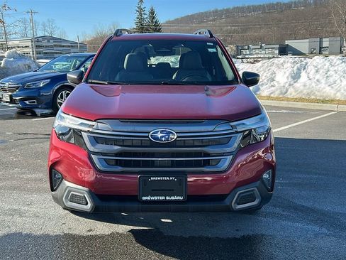 Certified 2025 Subaru Forester Limited image 2