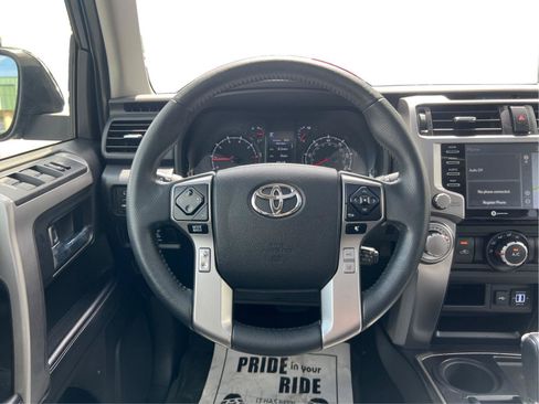 Used 2021 Toyota 4Runner SR5 Premium w/ Moonroof Package RWD image 18