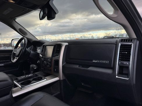 Used 2013 RAM 1500 Laramie w/ Convenience Group image 19