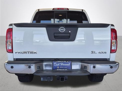 Used 2014 Nissan Frontier SL AWD/4WD image 8