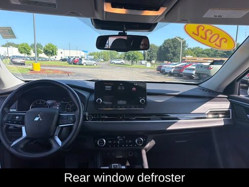 Used 2022 Mitsubishi Outlander SEL AWD/4WD image 15