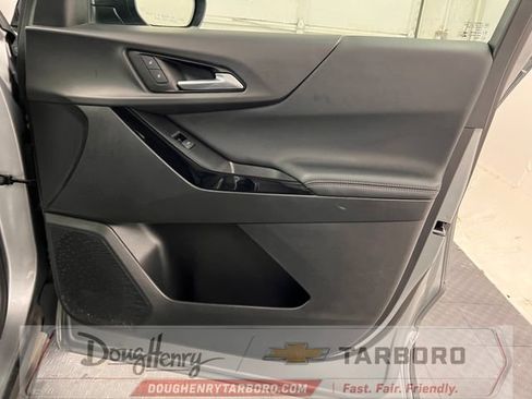 Used 2025 Chevrolet Equinox LT FWD image 37