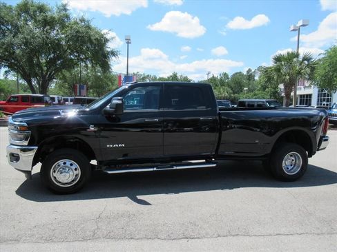 New 2026 RAM 3500 Big Horn AWD/4WD image 4