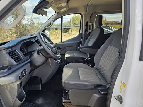 Used 2023 Ford Transit 350 XLT image 13