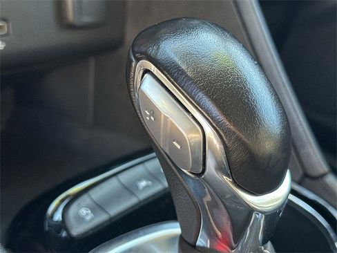 Used 2024 Buick Encore GX Sport Touring image 37