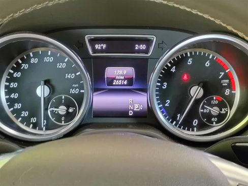 Used 2015 Mercedes-Benz GL 450 4MATIC image 36