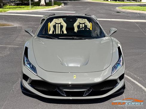 Used 2022 Ferrari F8 Tributo RWD image 5