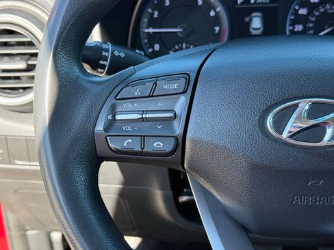 Used 2021 Hyundai Kona SE FWD image 15
