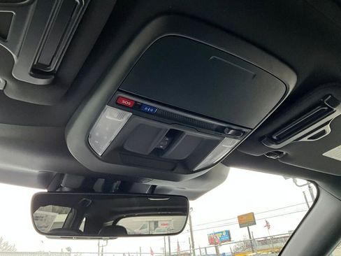 Used 2025 Subaru Forester Limited image 18