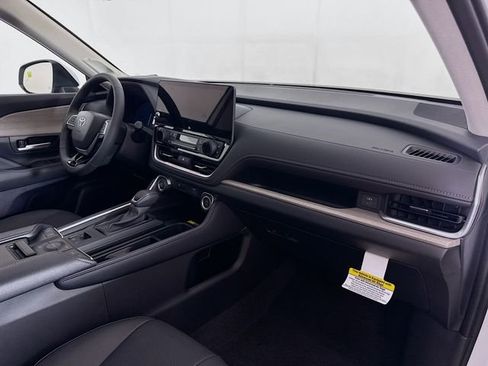 New 2026 Toyota Grand Highlander AWD image 29