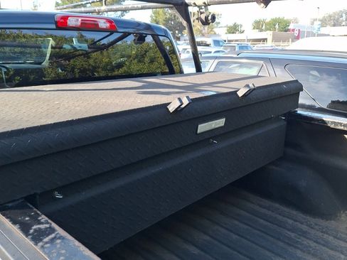 Used 2018 Chevrolet Silverado 1500 LT w/ All Star Edition image 13