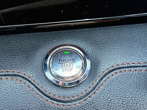 Used 2021 Lincoln Navigator L Reserve AWD/4WD image 17