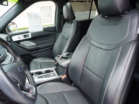 Used 2020 Ford Explorer ST w/ Premium Technology Package AWD/4WD image 25