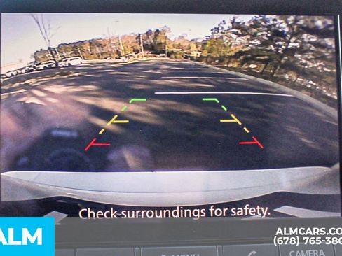 Used 2025 Nissan Rogue SV image 32