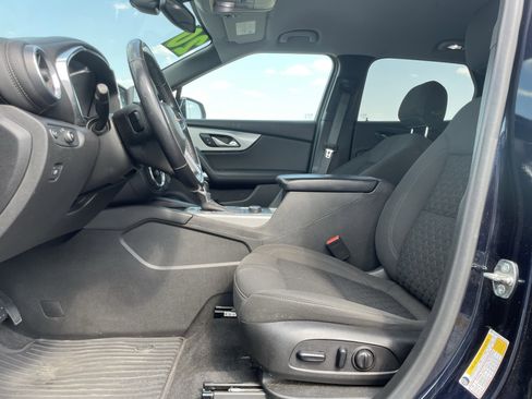 Used 2020 Chevrolet Blazer LT FWD image 12